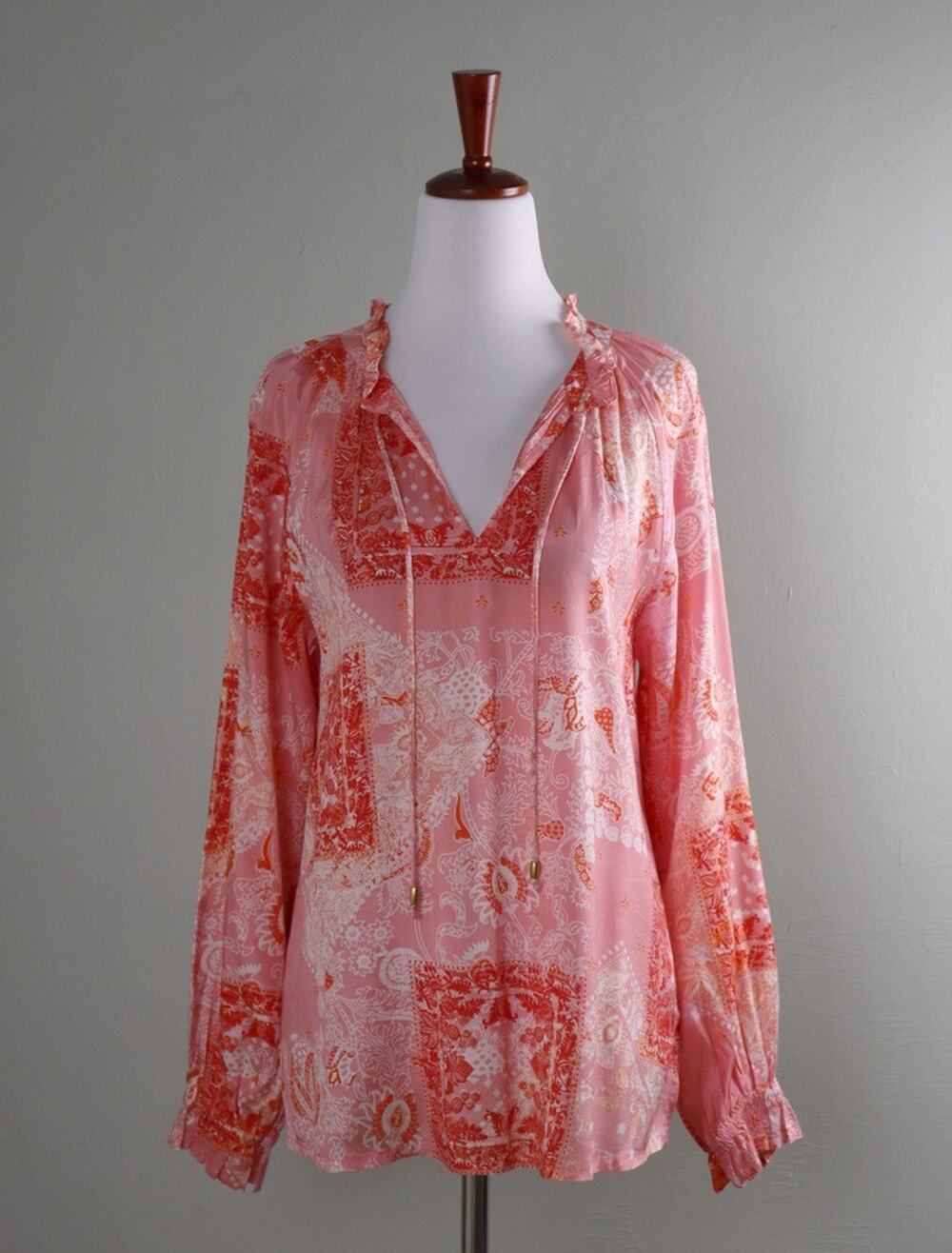 ROLLER RABBIT Roberta Pink Paisley Scarf Print Ruffle Blouse Top Size Small